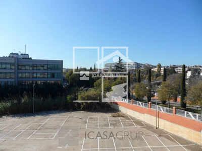 Inmueble en Avenida CERDANYOLA   A LOCAL 15, Barcelona