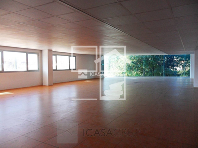 Inmueble en Avenida CERDANYOLA   A LOCAL 15, Barcelona