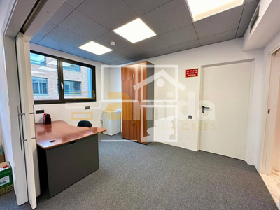 Local en Esplugues de Llobregat Barcelona