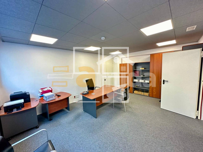 Local en Esplugues de Llobregat Barcelona