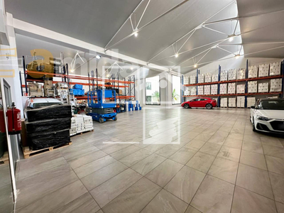 Local en Esplugues de Llobregat Barcelona