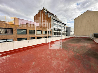 Local en Esplugues de Llobregat Barcelona