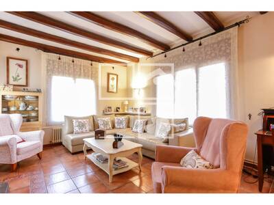 Local en BayÃ©s, Tona Barcelona