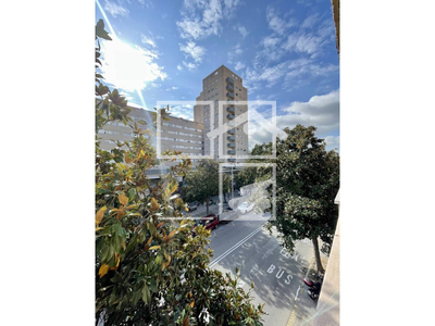 Local en Avenida Jacquard    , Terrassa Barcelona