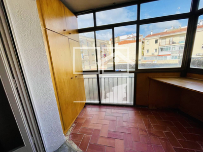 Local en Avenida Jacquard    , Terrassa Barcelona