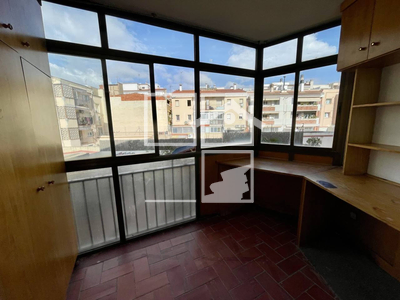 Local en Avenida Jacquard    , Terrassa Barcelona