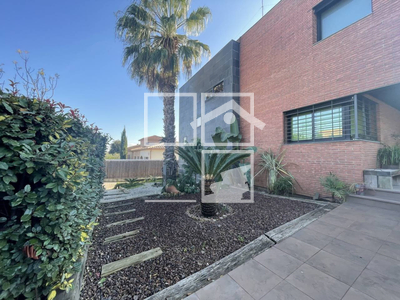 Local en Calle Garraf , Canovelles Barcelona Local en Calle Garraf , Canovelles Barcelona