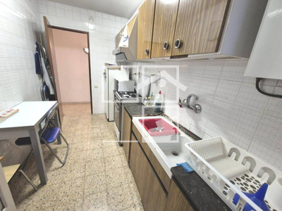 Local en Avenida Marquès de Sant Mori   181 2º, Badalona Barcelona