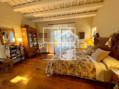 Local en Riera del Vilar, Monells i Sant Sadurní de l'Heura Girona