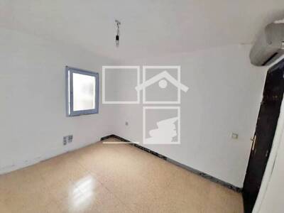 Local en Juan RamÃ³n JimÃ©nez, Rubí Barcelona