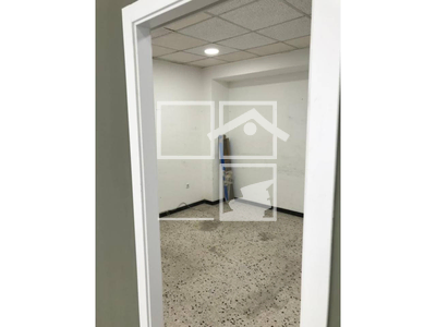 Local en Calle Violinista Vellsola    , Terrassa Barcelona