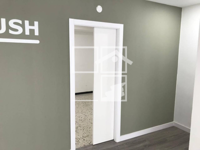 Local en Calle Violinista Vellsola    , Terrassa Barcelona