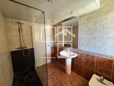 Local en Olot Girona