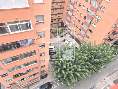 Local en Grupo Virgen de la Salud    8º, Badalona Barcelona