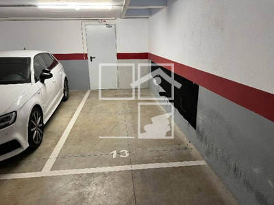 Inmueble en Avenida Martí Pujol    3º, Barcelona