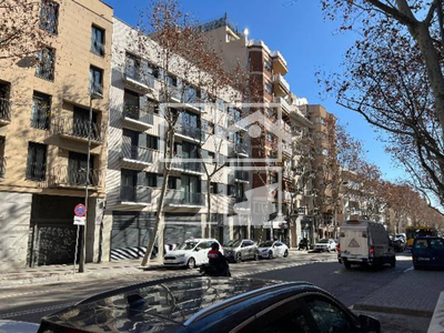 Local en Avenida Martí Pujol    3º, Badalona Barcelona