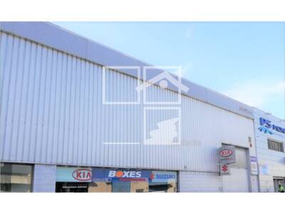 Local en Montcada i Reixac Barcelona