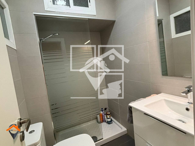 Inmueble en Calle Penedès    Bajo, Barcelona