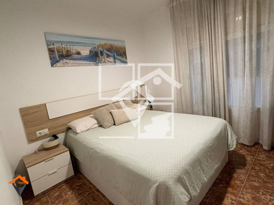 Inmueble en Calle Penedès    Bajo, Barcelona