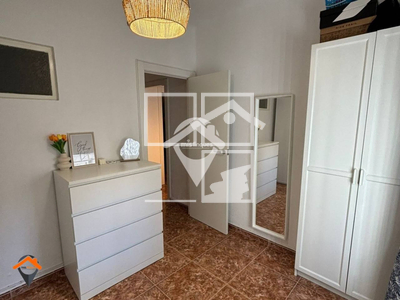 Inmueble en Calle Penedès    Bajo, Barcelona