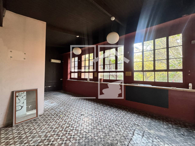 Local en Olot Girona