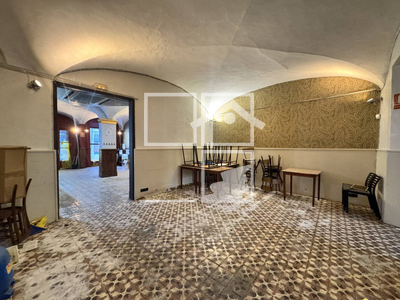 Local en Olot Girona