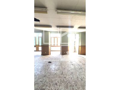 Local en Olot Girona