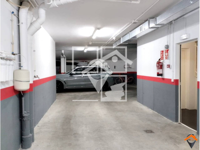 Inmueble en Calle Cremat    , Barcelona