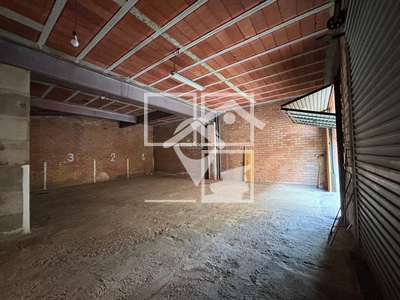 Local en Calle Olot    , Terrassa Barcelona