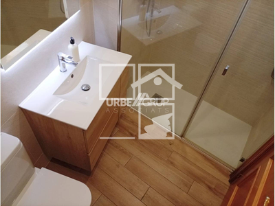 Local en Avenida Francesc Macià    2, Esparraguera Barcelona