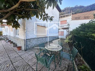 Local en Olot Girona