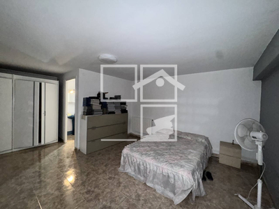 Local en Olot Girona