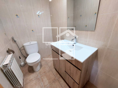 Local en Paseo Estación de Torreblanca    , Vacarisses Barcelona