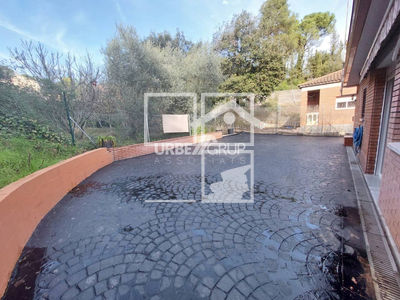 Local en Paseo Estación de Torreblanca    , Vacarisses Barcelona