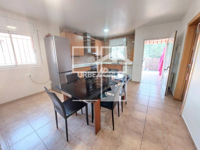 Local en Paseo Estación de Torreblanca    , Vacarisses Barcelona