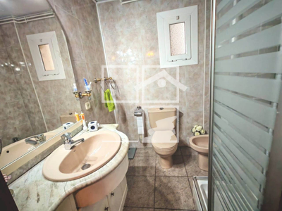 Local en Avenida Can Serra    5, L'Hospitalet de Llobregat Barcelona