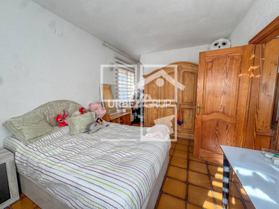 Local en Avenida Martorell Número 15  , Sant Esteve Sesrovires Barcelona