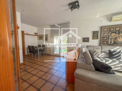 Local en Avenida Martorell Número 15  , Sant Esteve Sesrovires Barcelona