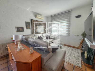 Local en Avenida Martorell Número 15  , Sant Esteve Sesrovires Barcelona