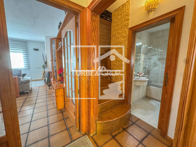 Local en Avenida Martorell Número 15  , Sant Esteve Sesrovires Barcelona