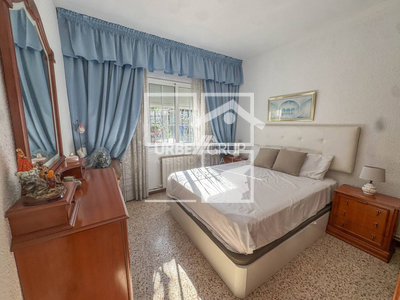 Local en Avenida Martorell Número 15  , Sant Esteve Sesrovires Barcelona