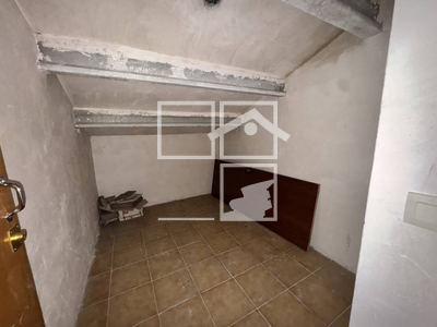 Local en Olot Girona