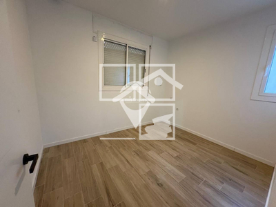 Inmueble en Calle Gironès    Bajo, Barcelona