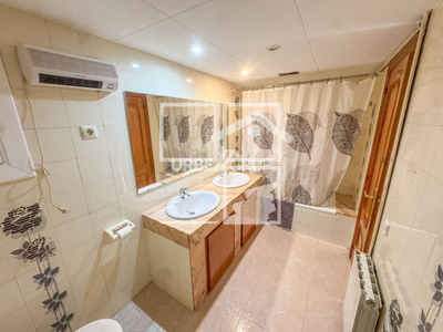 Local en Sant Andreu de la Barca Barcelona