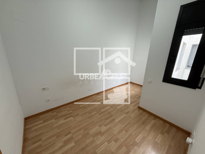 Local en Calle Mosén Josep Moncau    3, Terrassa Barcelona