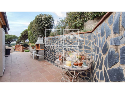 Local en Avenida Sant Josep    , Llinars del Vallès Barcelona