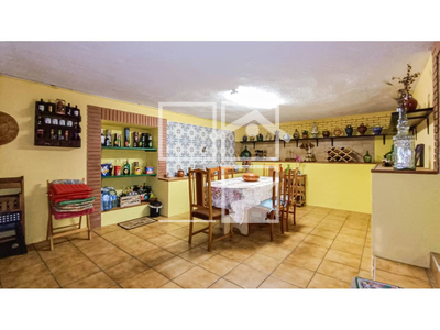 Local en Avenida Sant Josep    , Llinars del Vallès Barcelona