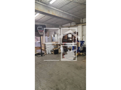 Local en Olot Girona