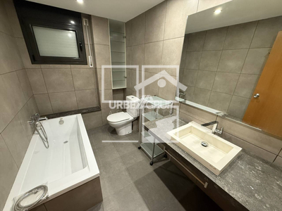 Local en Plaza José Freixa i Argemí    1, Terrassa Barcelona