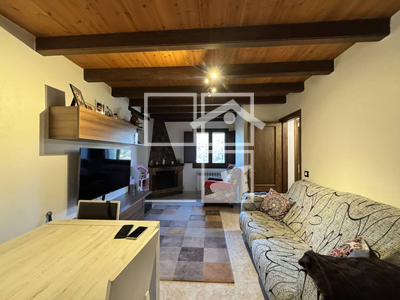 Local en Castellfollit de La Roca Girona